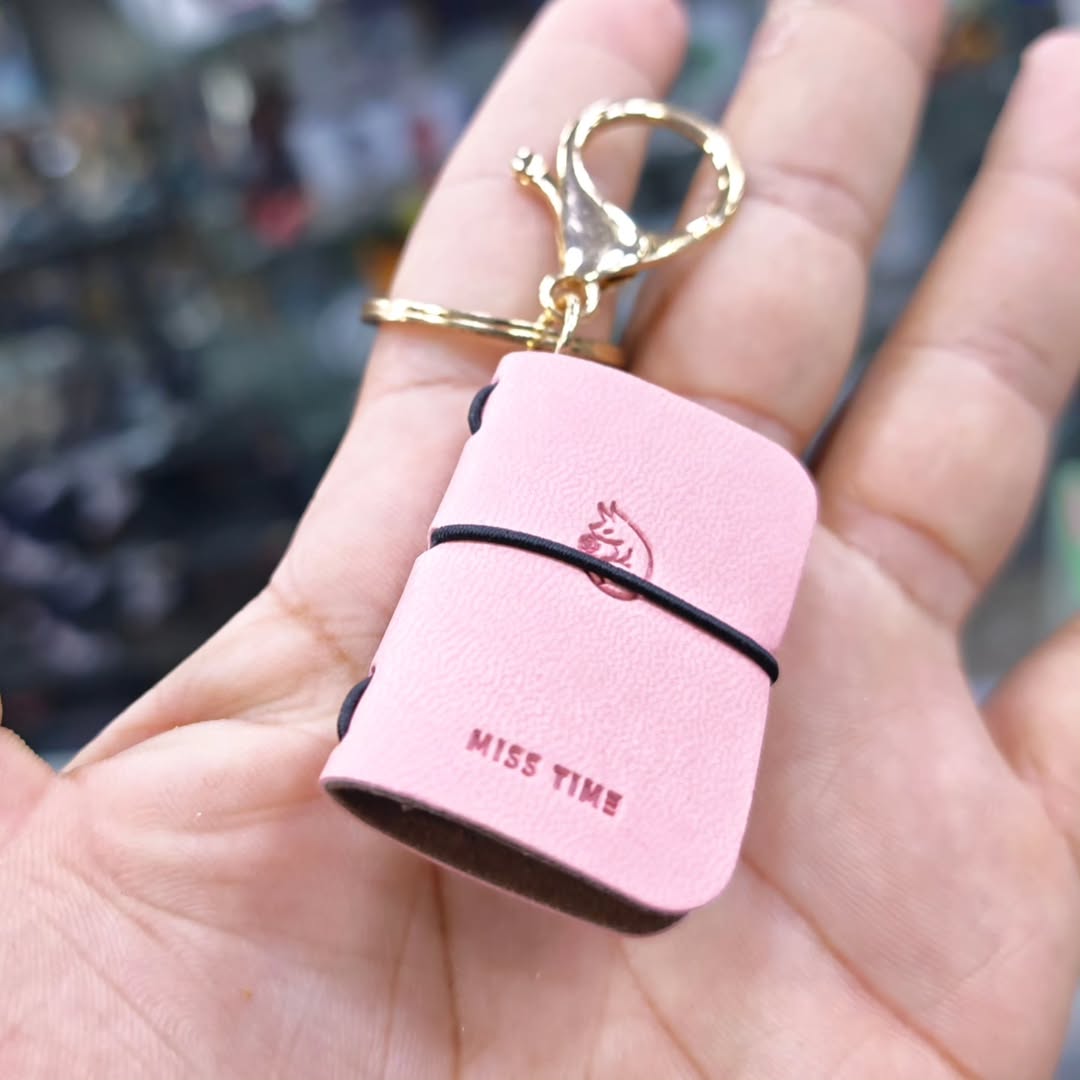 Notepad Keychain - Keychain