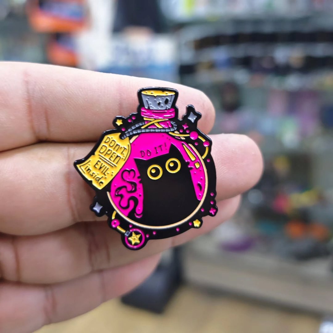 Dont Open Evil Inside Cat Pins - Metal Pins