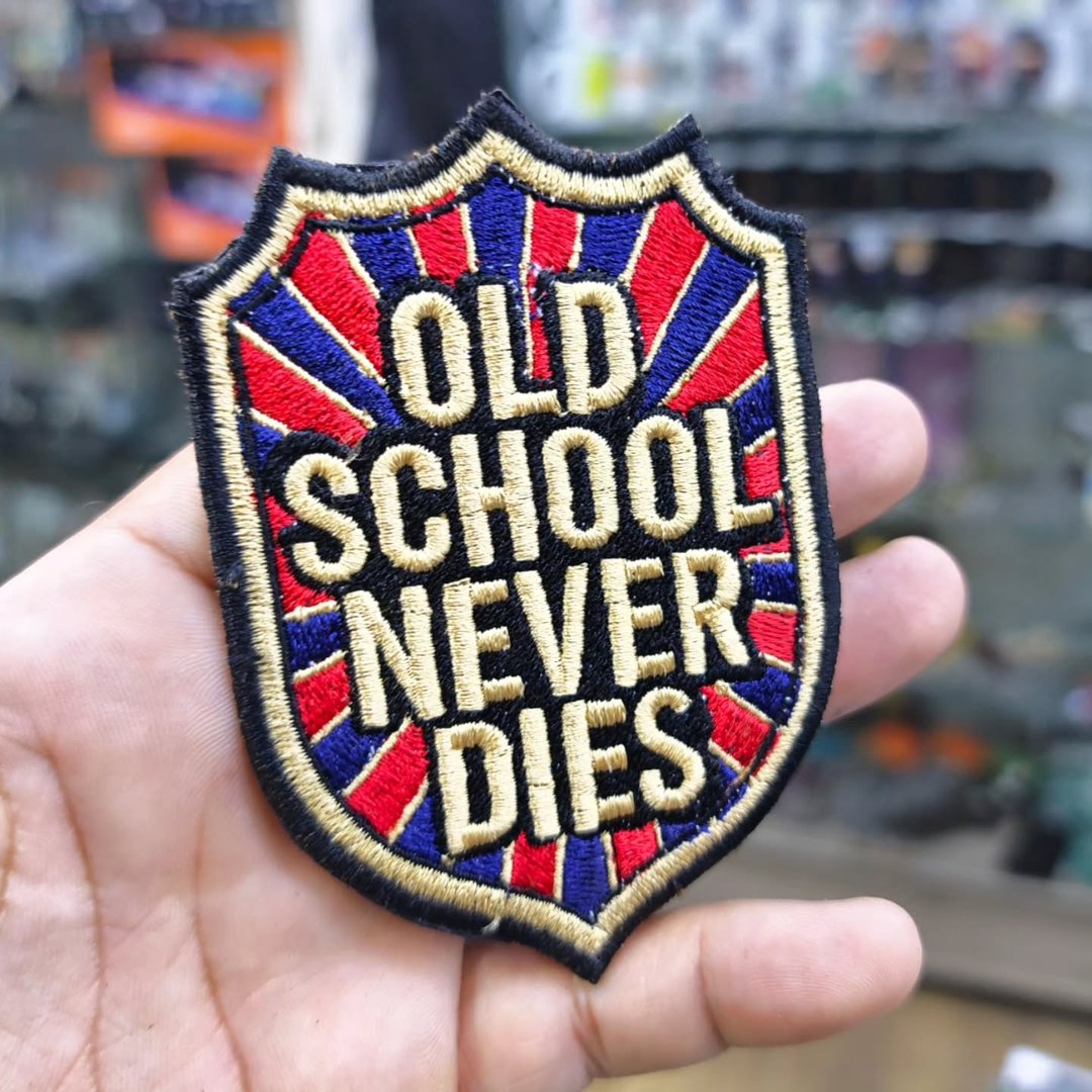 Embroidered Patch London Old School 75x105 CM - Embroidered Patch