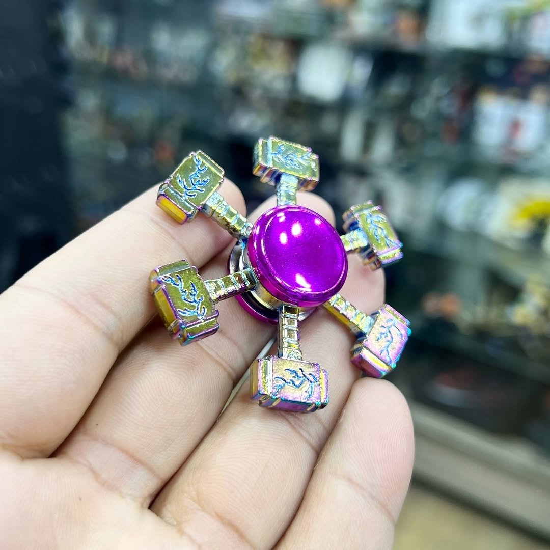 Marvel Thor Hammer Hand Spinner #212 - Hand Spinner