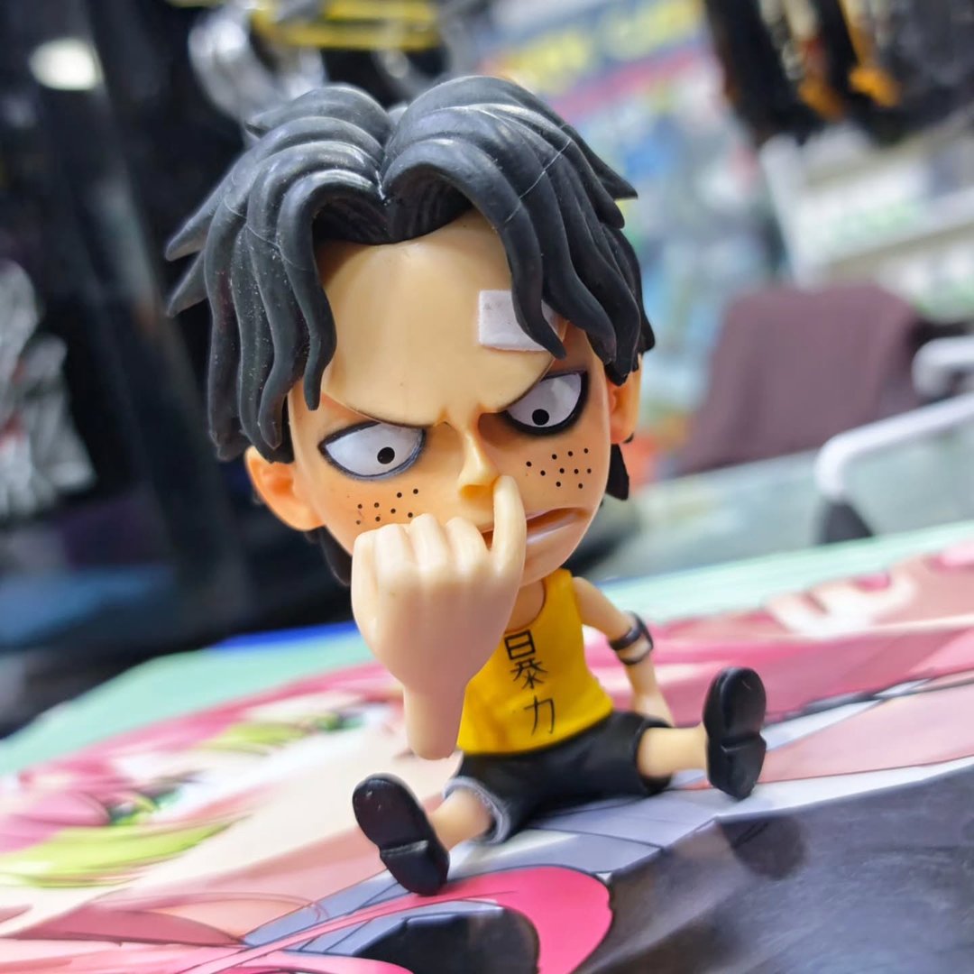 One Piece figurine - Figurines