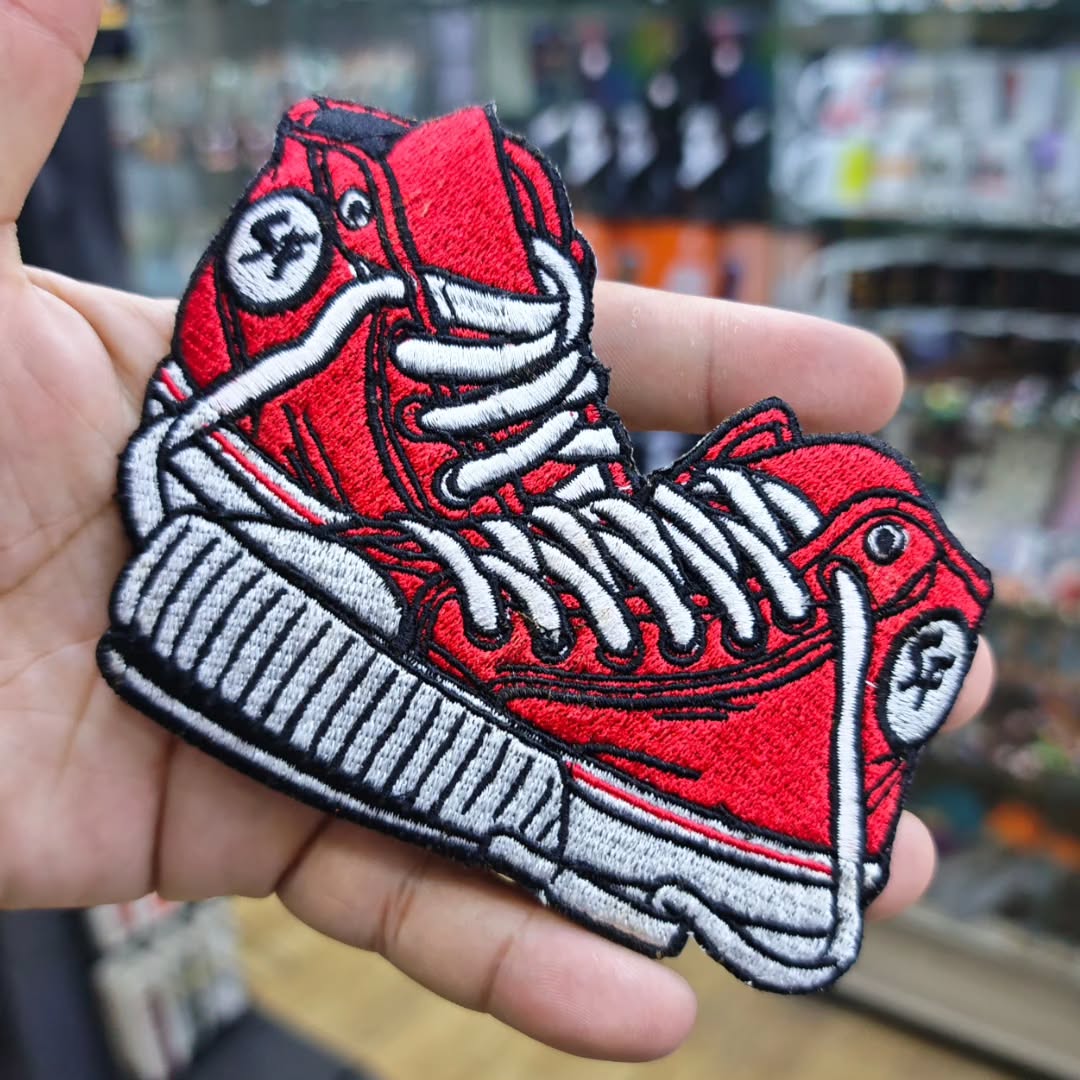 Embroidered Patch Converse Red 100 x 125 MM - Embroidered Patch